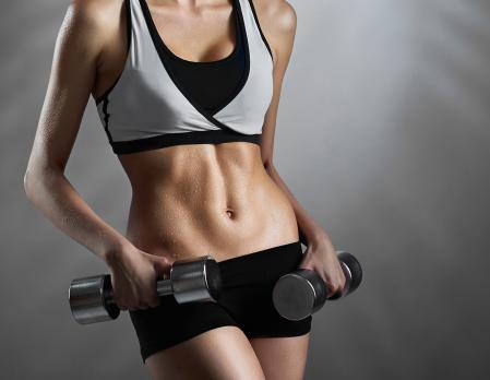 Ejercicios simples para una rutina intensa que mejora fuerza, equilibrio y figura