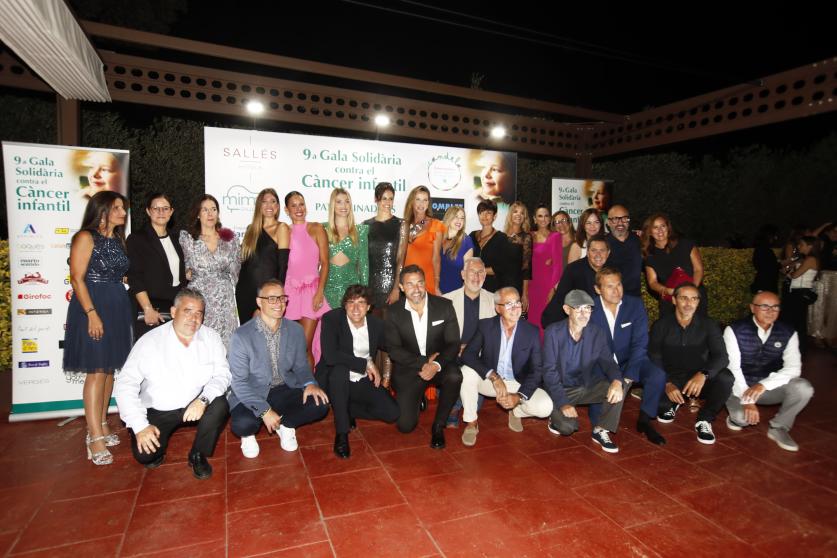 Invitados y organizadores del evento en el Hotel Mas Tapiolas