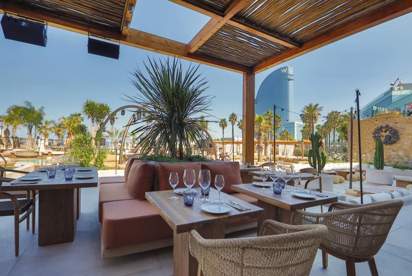 A primera línea de playa, las vistas son impresionantes.