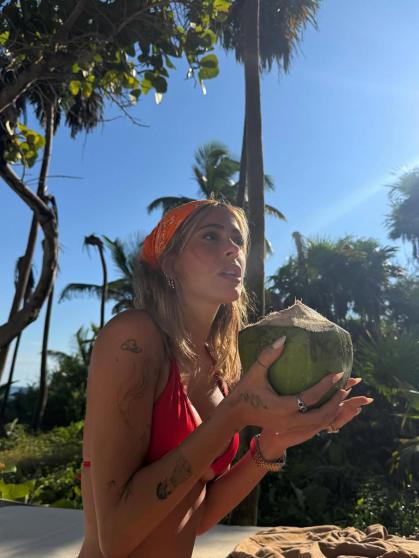 Tini Stoessel abre el álbum de sus últimas vacaciones