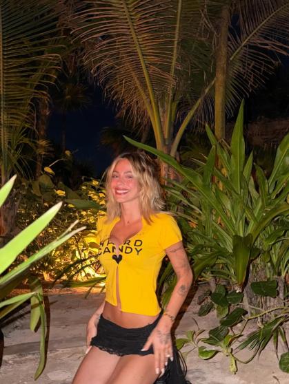 Tini Stoessel abre el álbum de sus últimas vacaciones