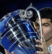 Carlos Alcaraz recoge en Turín el trofeo de número uno mundial del año, el más joven de la historia ATP a sus 19 años