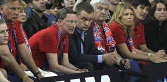 Andrei Vatutin, en primera fila durante un partido del CSKA Moscú