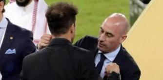 El entrenador del Atlético de Madrid valoró las conversaciones entre el jugador del Barça y el presidente de la RFEF que han salido a la luz.