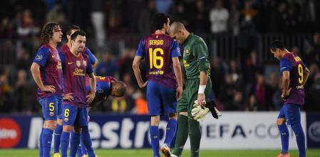 BARCELONA, SPAIN - APRIL 24: FC Barcelona players look on dejected at the end of the UEFA Champions League Semi Final, second leg match between FC Barcelona and Chelsea FC at Camp Nou on April 24, 2012 in Barcelona, Spain. (Photo by David Ramos/Getty Images)