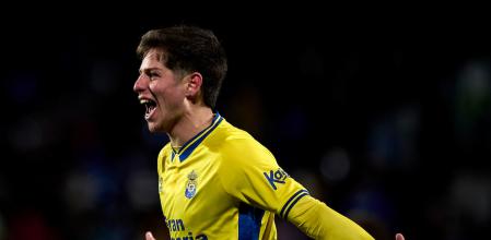 Estanis Pedrola debutó con gol con la camiseta de la UD Las Palmas