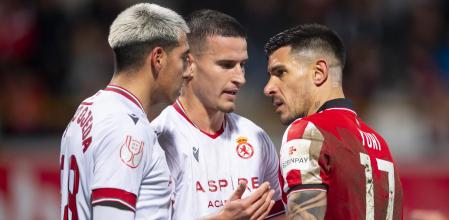 Yuri jugó de central ante la Cultural en el Reino de León