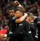 Mbappé, abrazado por sus compañeros