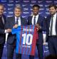 Ansu Fati, con Rafa Yuste, Joan Laporta y Mateu Alemany