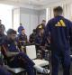 Los jugadores de la selección han asistido a la habitual reunión táctica que ha organizado Luis Enrique antes de enfrentarse a Jordania en el Estadio Internacional de Amán. Este es el último compromiso para los jugadores de la selección española  antes de viajar a Qatar para disputar el Mundial.
