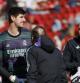 El belga Thibaut Courtois no sufre lesión muscular, según desveló la resonancia magnética a la que sometió en la mañana del martes en la ciudad deportiva de Valdebebas, que confirma que su dolencia es una sobrecarga en el abductor izquierdo, que no le impediría jugar la final del Mundial de Clubes el sábado si el equipo blanco supera al Al Ahly en semifinales