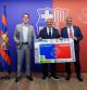 Enric Botí, delegado de ONCE en Catalunya, Joan Laporta, presidente del FC Barcelona, y José Luis Pinto, vicepresidente de ONCE, en la presentación del cupón del 125 aniversario del Barça