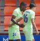 Iván Cedric, felicitado tras el 0-1