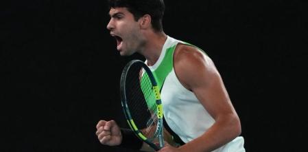 Un momento para la historia: Alcaraz conquista su primer Open Australia y ya es el más joven con un Grand Slam