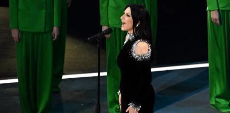 Laura Pausini canta el himno de Italia en la inauguración de los JJOO de Invierno de Milán-Cortina