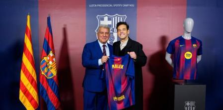 Rami Malek visita el Camp Nou