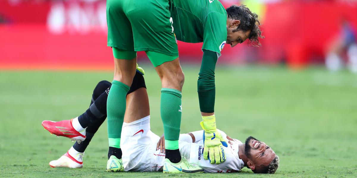 El Sevilla, sin En-Nesyri, ya vuela hacia Wolfsburgo