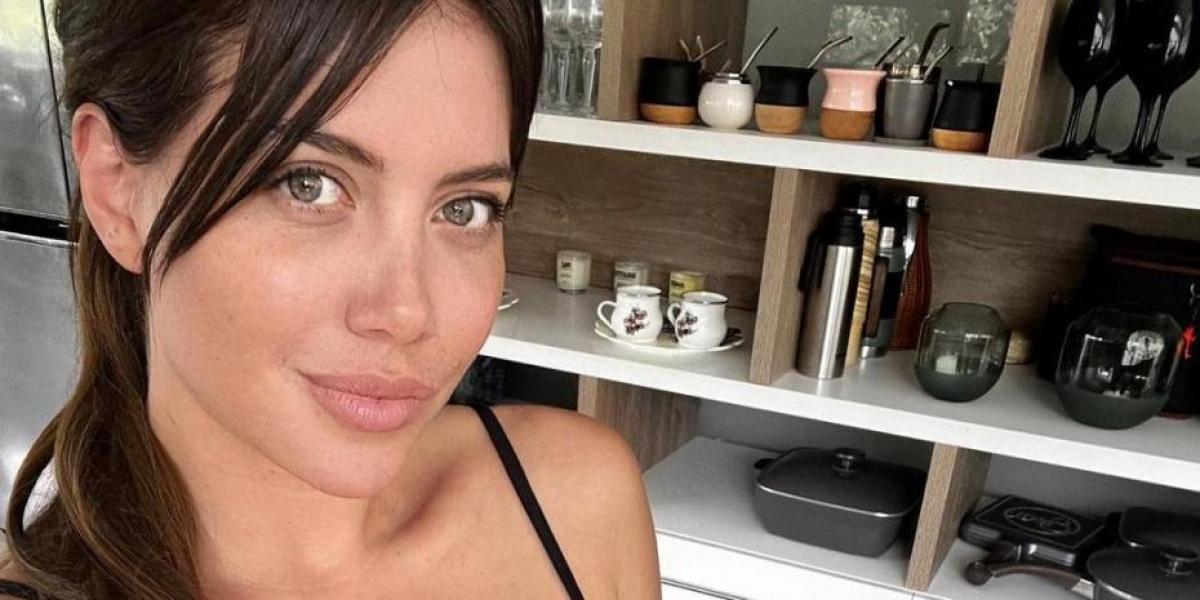 Wanda Nara incendia las redes con un espectacular posado en la cama