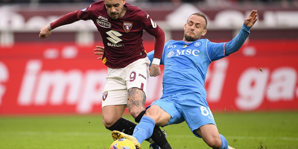 El Nápoles se concentra para superar la crisis