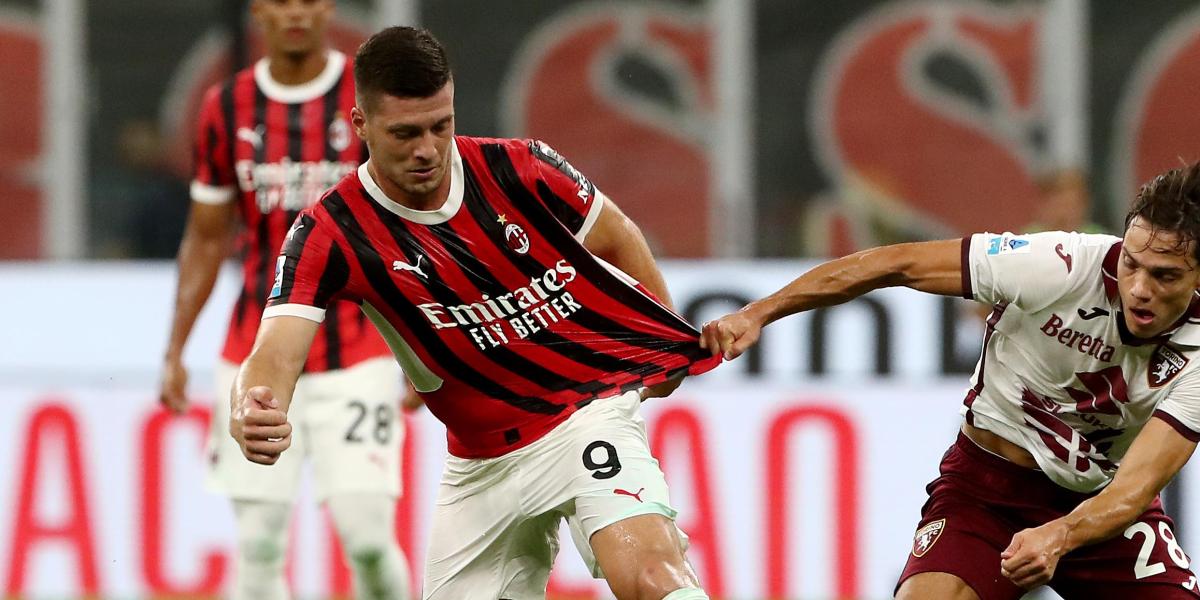 Los NY Yankees y el AC Milan fusionan sus marcas para lanzar una colección de ropa