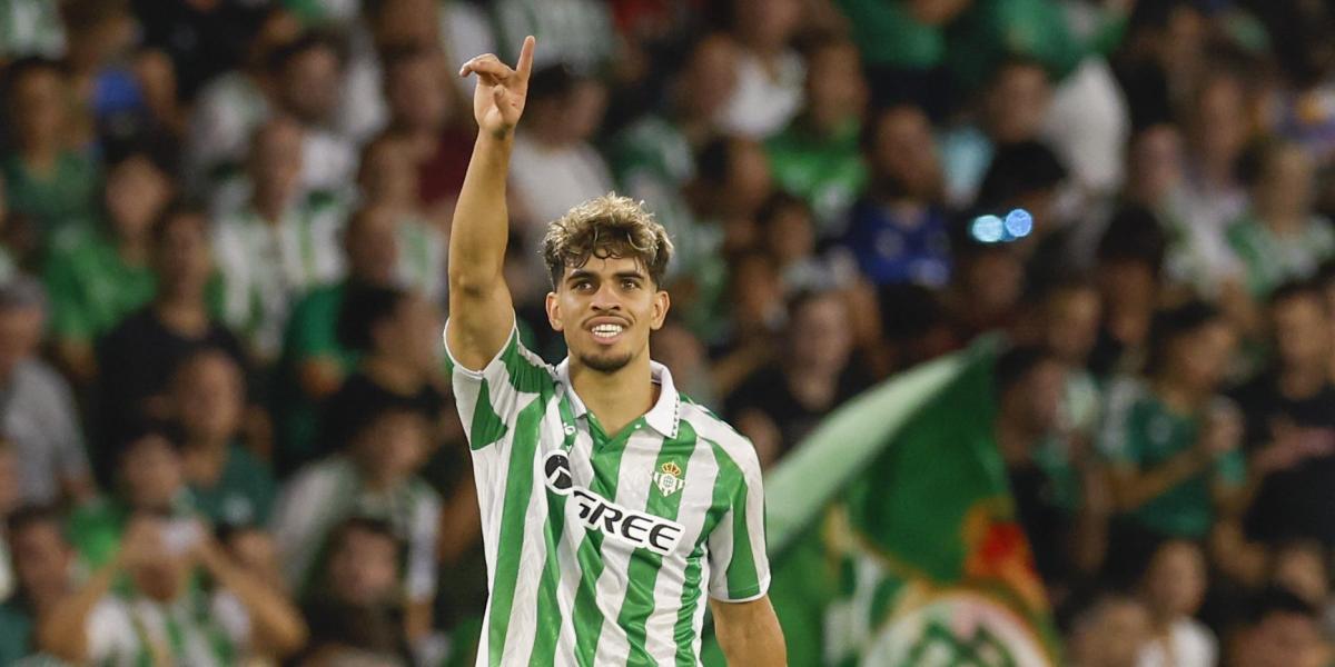 El Como y el Bolonia preguntan al Betis por Ez Abde
