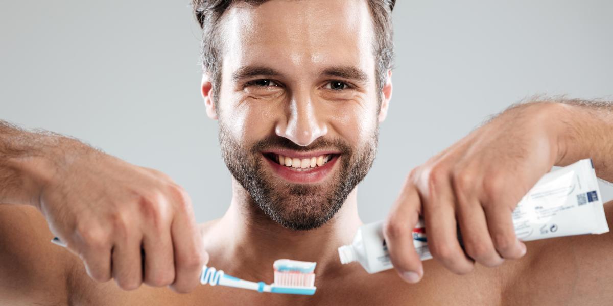 Adiós a esta mítica marca de pasta de dientes en países latinoamericanos: los expertos recomiendan no utilizarla por riesgo de infecciones