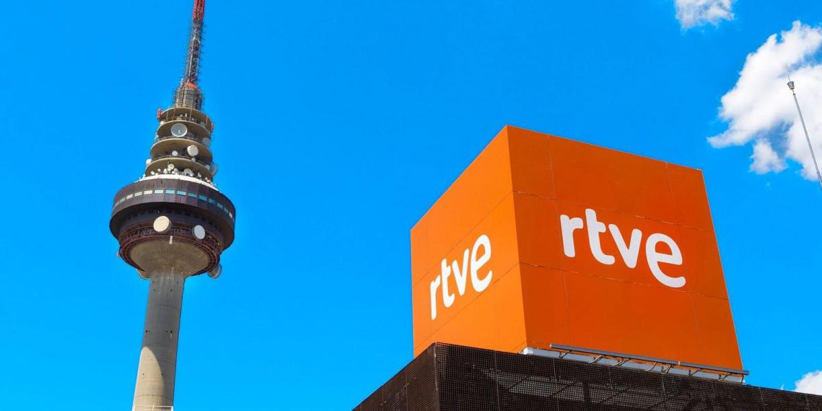 Sorpresa total: esta es la pareja que presentará las Campanadas en TVE tras la polémica encuesta que lanzó la corporación