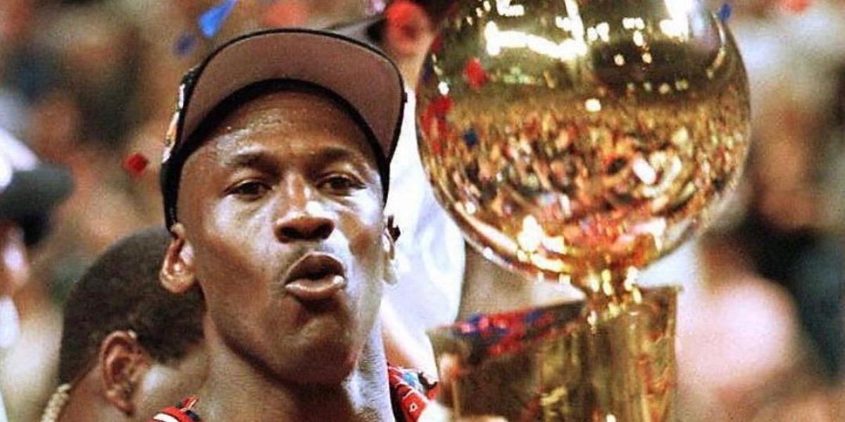 Polémica con el dineral que cobrará Michael Jordan como comentarista de la NBA