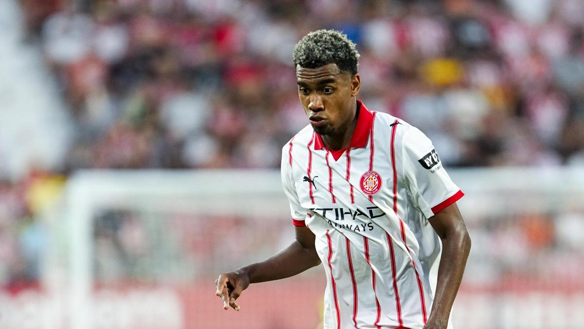 La salida de Solís despeja el camino para Echeverri