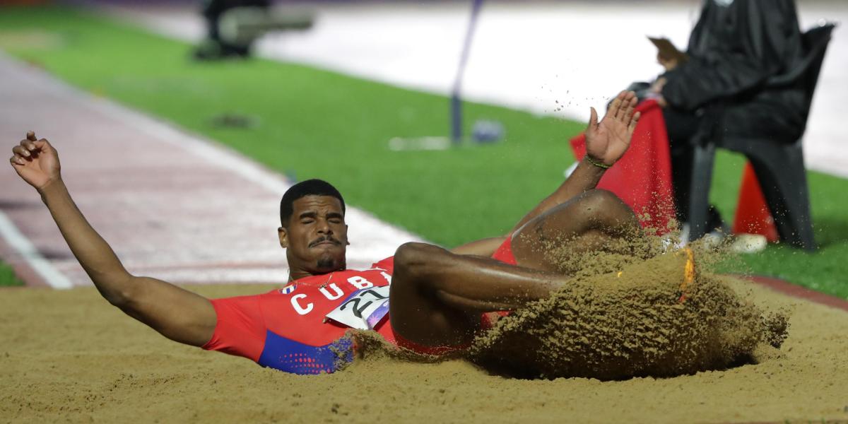 Molina, Valencia y Stonem, oro, plata y bronce en salto largo; Davonte Howell el hijo del viento de los Panamericanos Junior