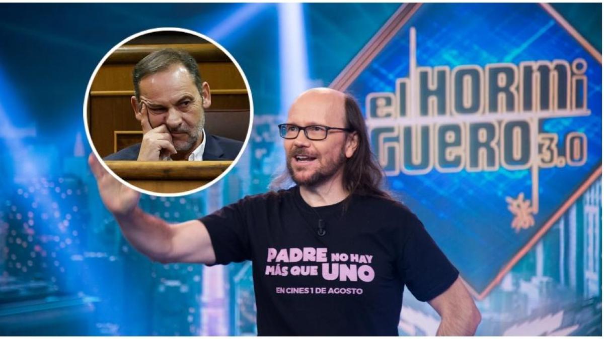 Santiago Segura intentó fichar a Ábalos y a Koldo para Torrente, presidente: iban a salir con prostitutas y friendo chistorras