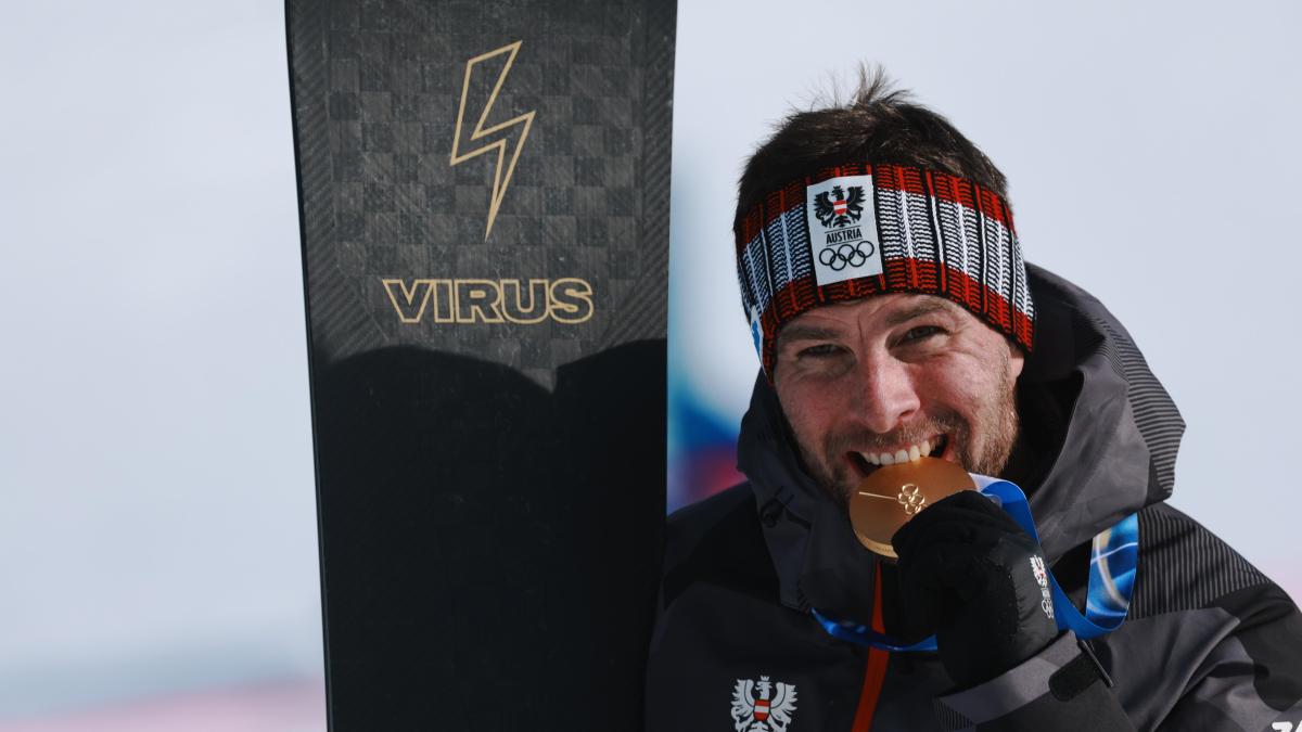 Benjamin Karl agranda su leyenda al revalidar, con 40 años, el título de gigante paralelo