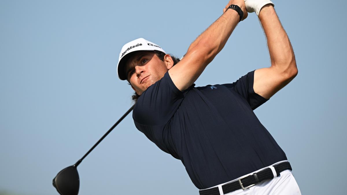 Ángel Ayora, el nuevo deportista al que ayuda Juan Carlos Ferrero, cerca del título en Qatar