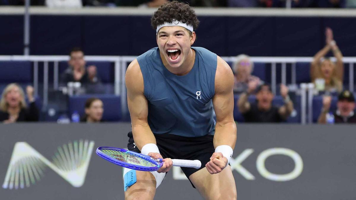 Guantazo de Shelton a Fritz en la final de Dallas