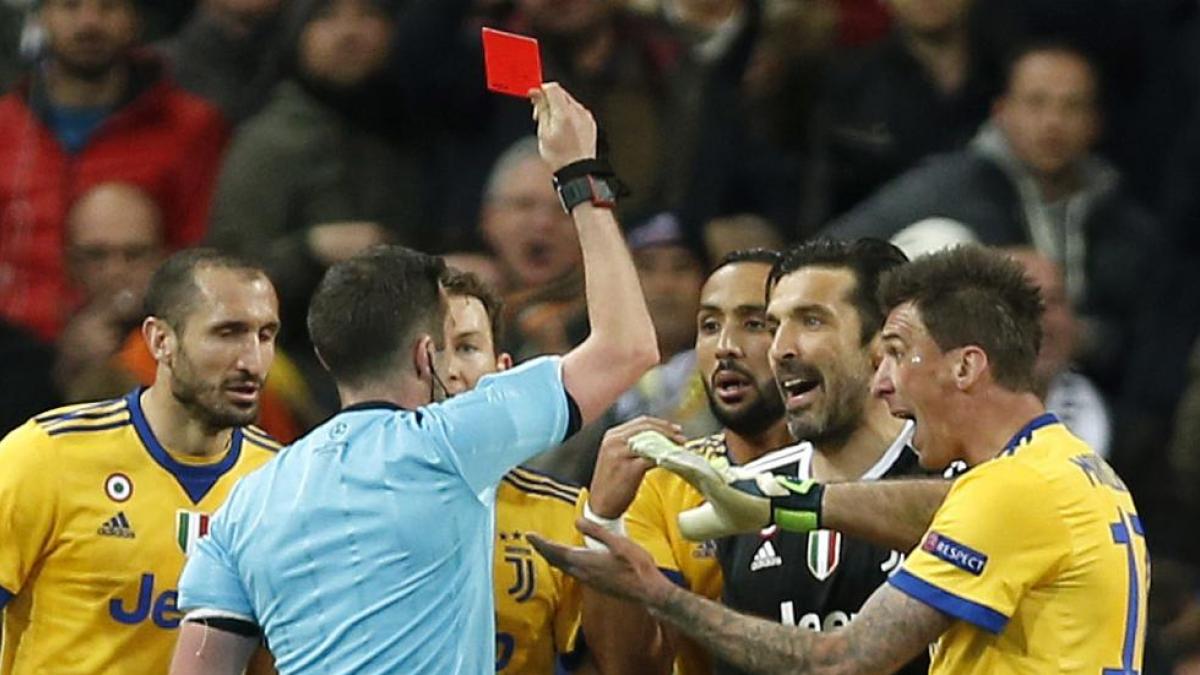 Michael Oliver, el del penalti del Madrid-Juve (2018), pitará el Barça-PSG
