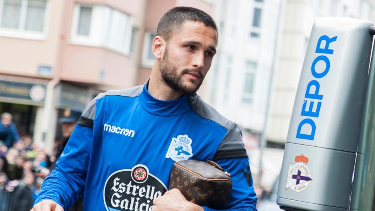 Florin Andone: Seedorf, como jugador, top mundial. Como entrenador, un desastre. Desmontó el Dépor