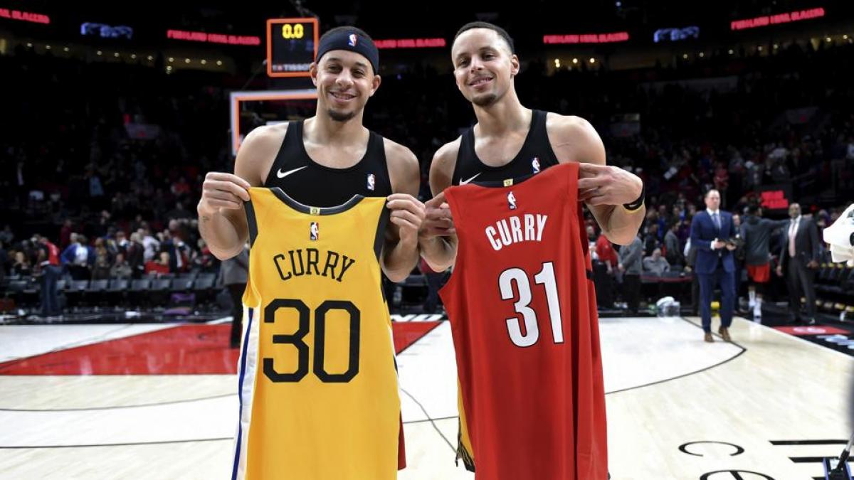 Steph Curry jugará con su hermano Seth en los Warriors