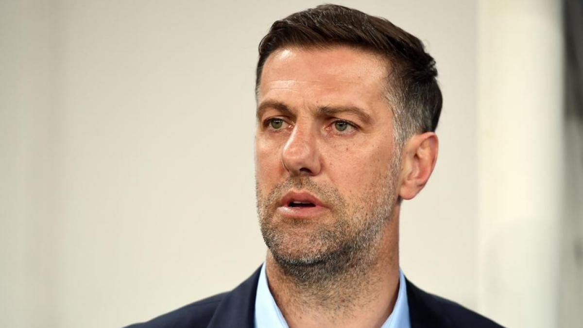 La crisis de Bulgaria se lleva por delante a su seleccionador