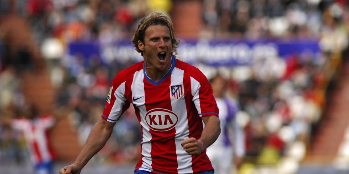 ¡Forlán vuelve al fútbol con 42 años!
