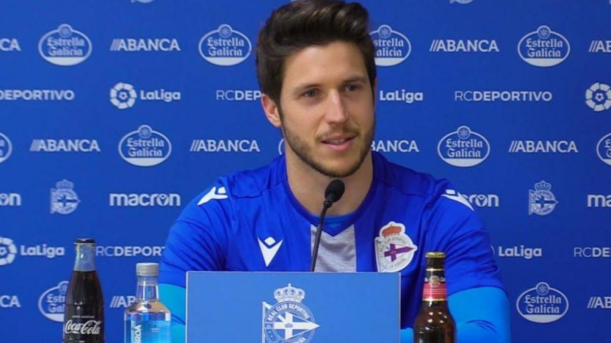 Keko Gontán, ex del Atlético de Madrid, confiesa la táctica de un entrenador para mantener su atención en los análisis de video: Nos ponía 3 segundos de porno cada 3-4 minutos y nosotros ahí como suricatos