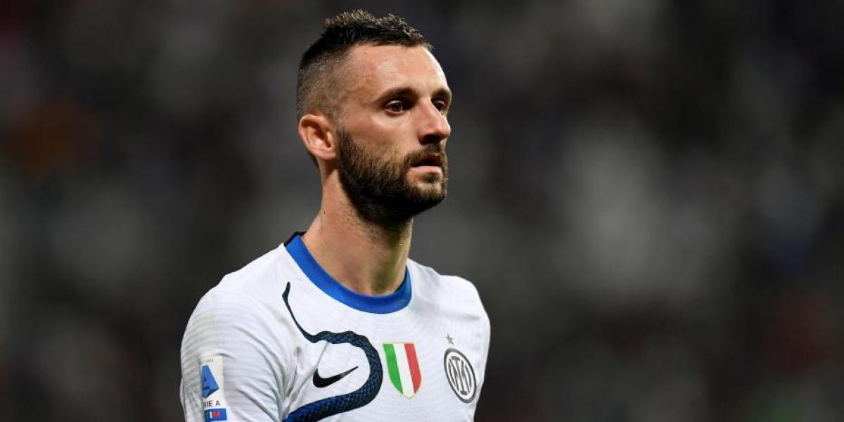 Brozovic y Guedes, dos opciones para suplir a Memphis