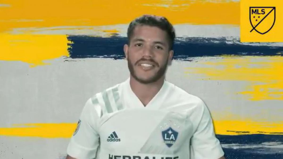 Tata Martino: Jonathan Dos Santos decidió quedarse y jugar