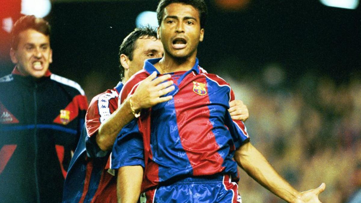Los 10 momentazos de Romario en el Barcelona