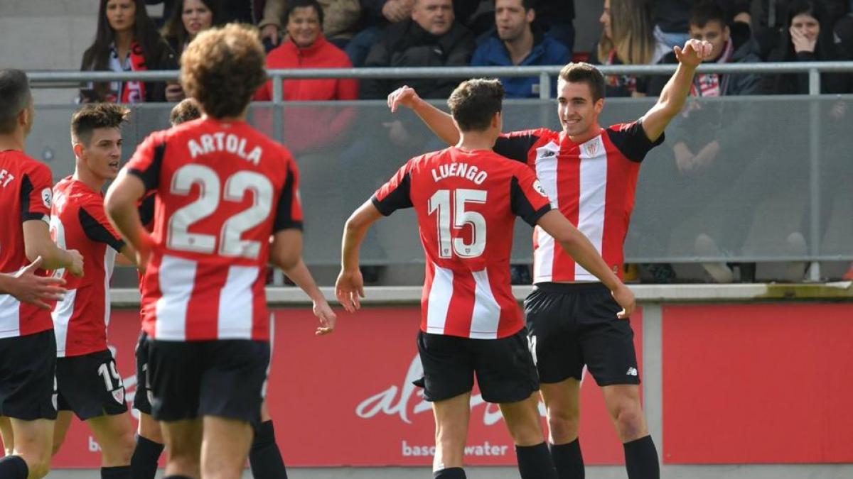 Escocia vuelve a convocar a un cachorro de Lezama