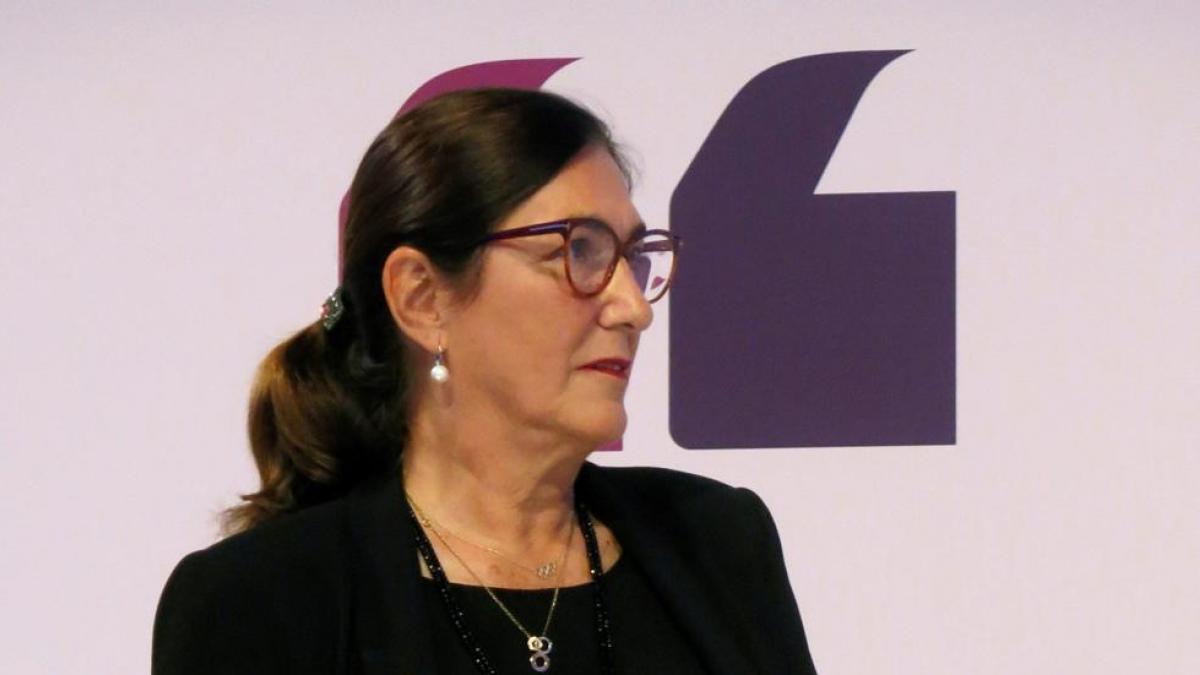 Casado y Espinós, únicos españoles presidentes de FI tras el adiós de Perurena