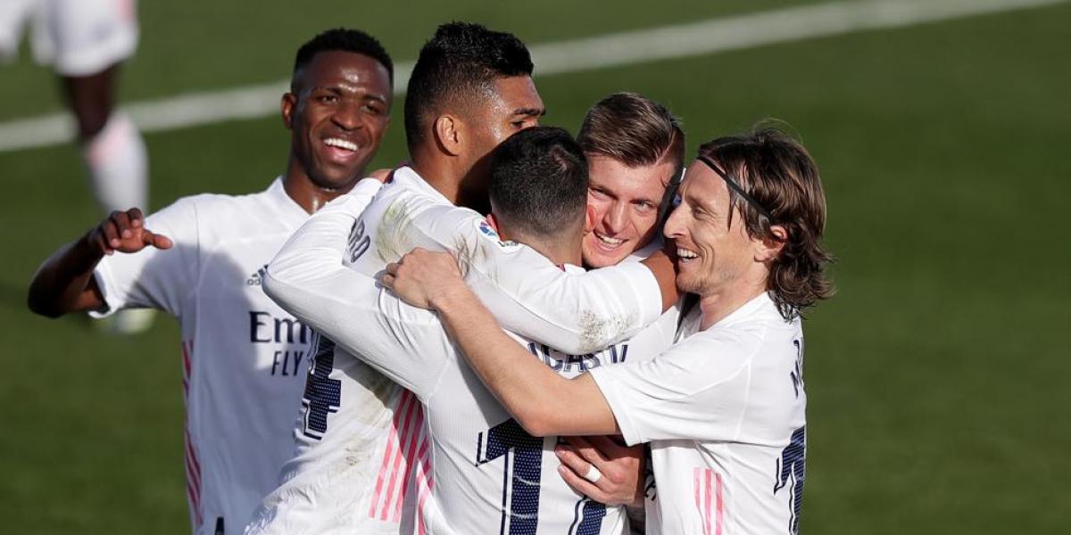 Casemiro entra en el Club de los 30 y envejece al centro del campo