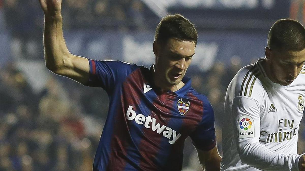 Vukcevic vuelve a jugar seis meses después de su lesión en la espalda