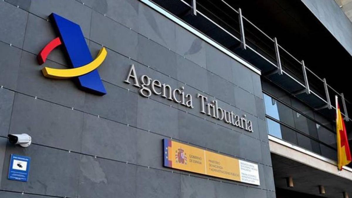 Así funciona la nueva estafa que se hace pasar por la Agencia Tributaria