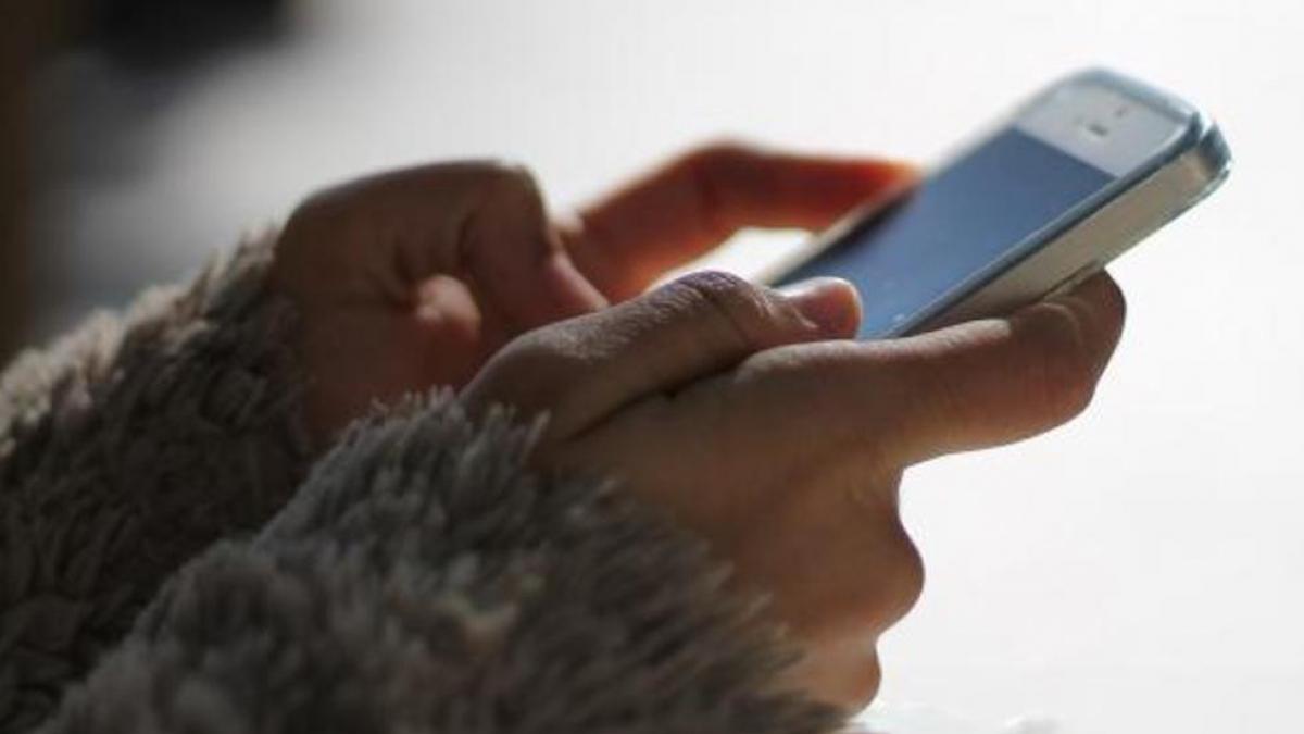 El truco para leer los mensajes de los grupos de Whatsapp sin que se enteren tus contactos