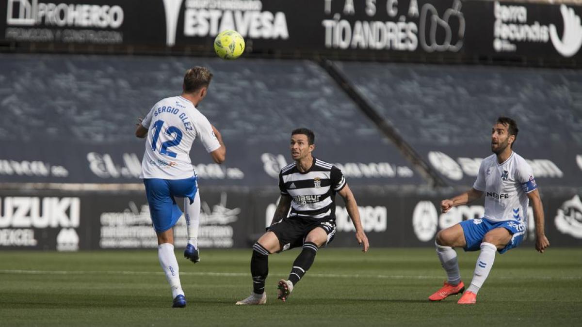 1-2: El Tenerife dilapida su crédito y se las verá con Las Palmas en el playoff